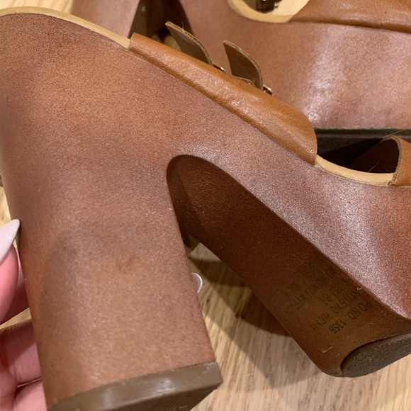 Platform sandals - Picture 8 of 9